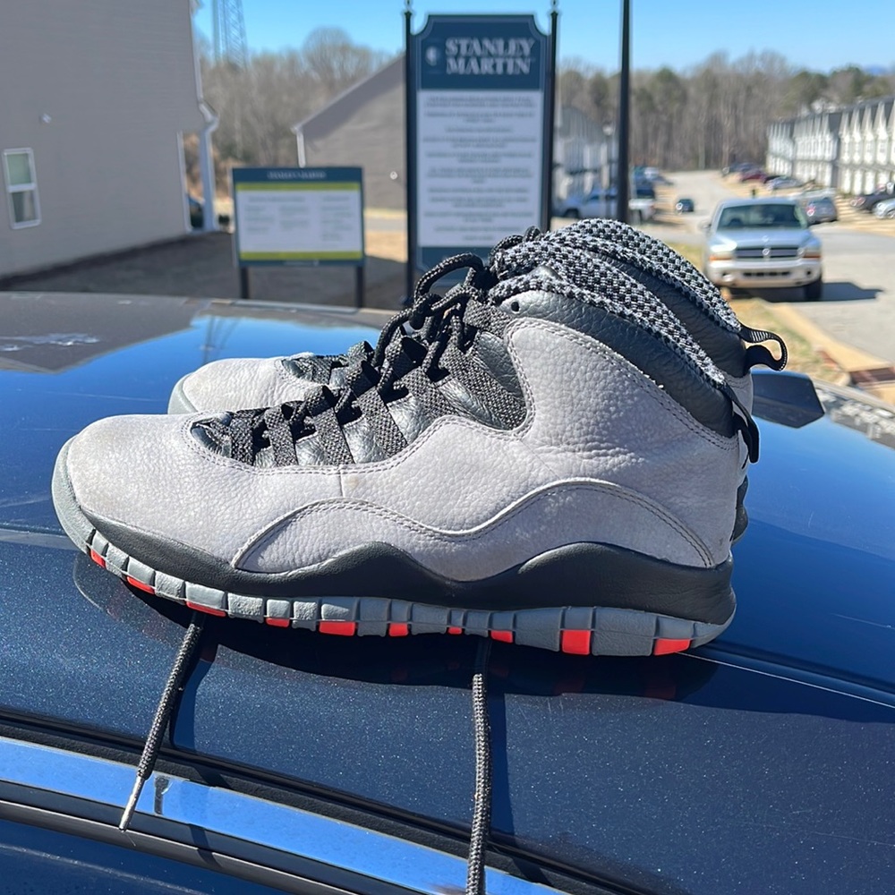 Jordan size 9